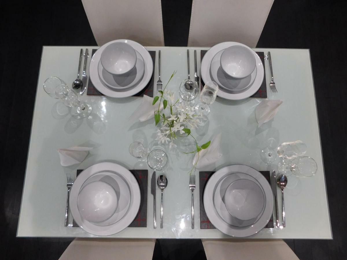 Stylish Apartment In Victorian Conversion Free Parking & Private Patio Close To Beach Town Centre & Bic 伯恩茅斯 外观 照片